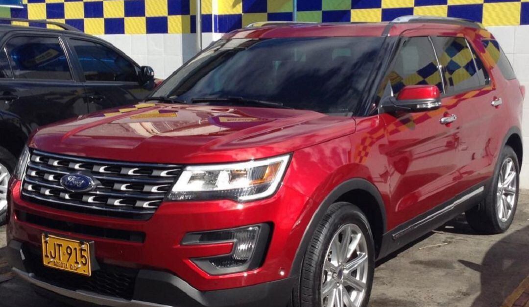 Camioneta hurtada a la misión humanitaria