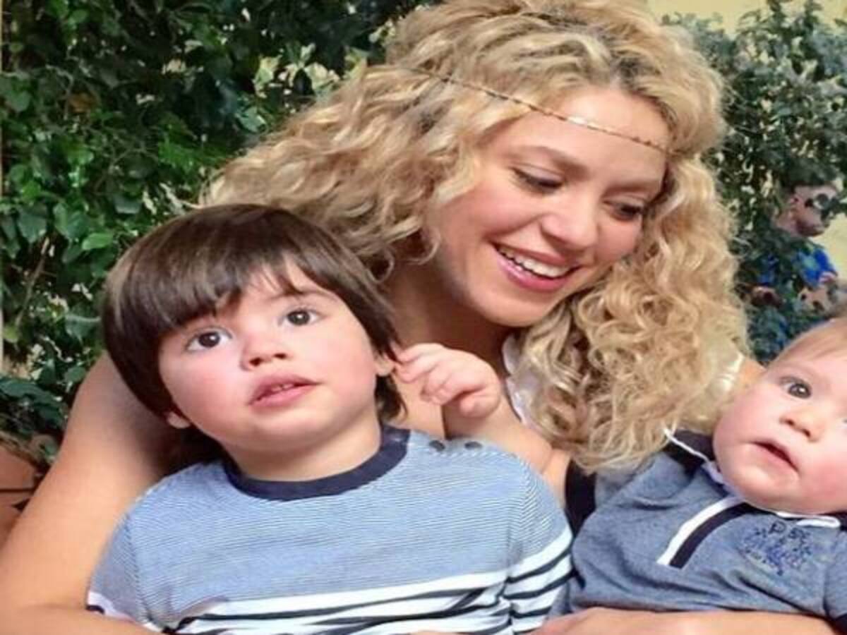 Shakira lanza aplicación de consejos para padres