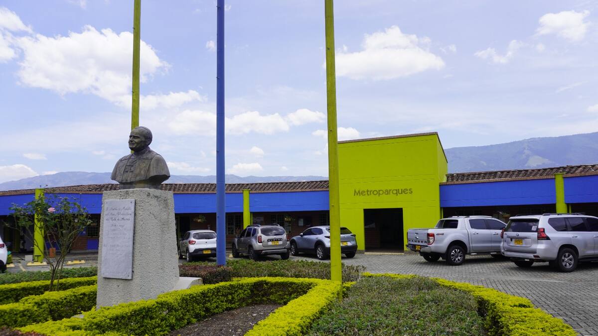 Así quedó el costo del parqueo en el Aeroparque Juan Pablo II