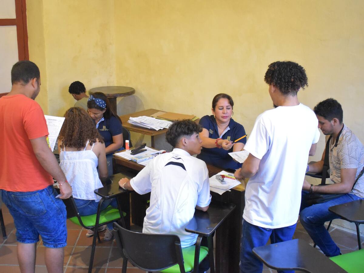 Más de mil jóvenes se inscribieron en los programas de formación la Etcar