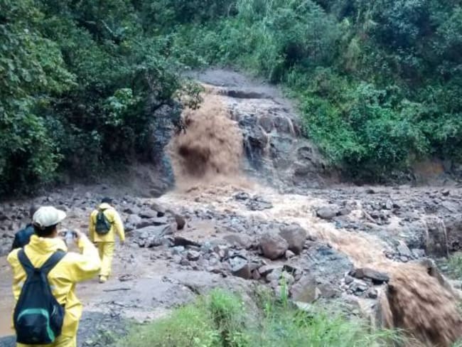 Desborde de un río y una quebrada provocan emergencia en Cubará, Boyacá