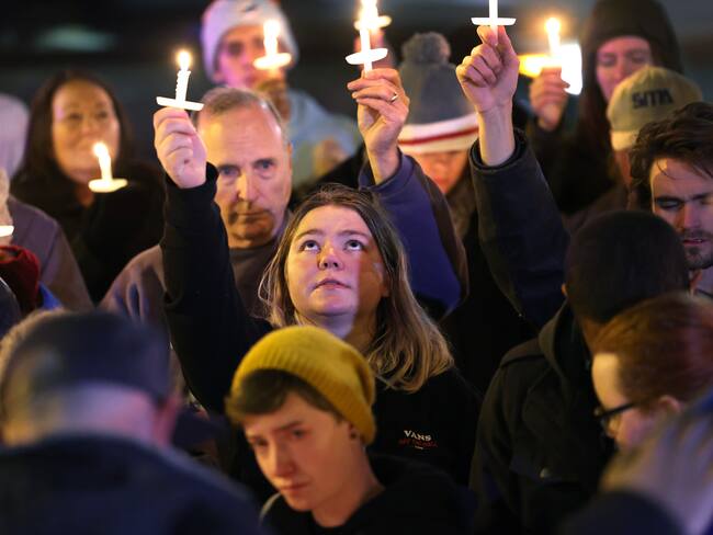 Tirador de bar gay en Colorado enfrenta cargos por homicidio y crímenes de odio