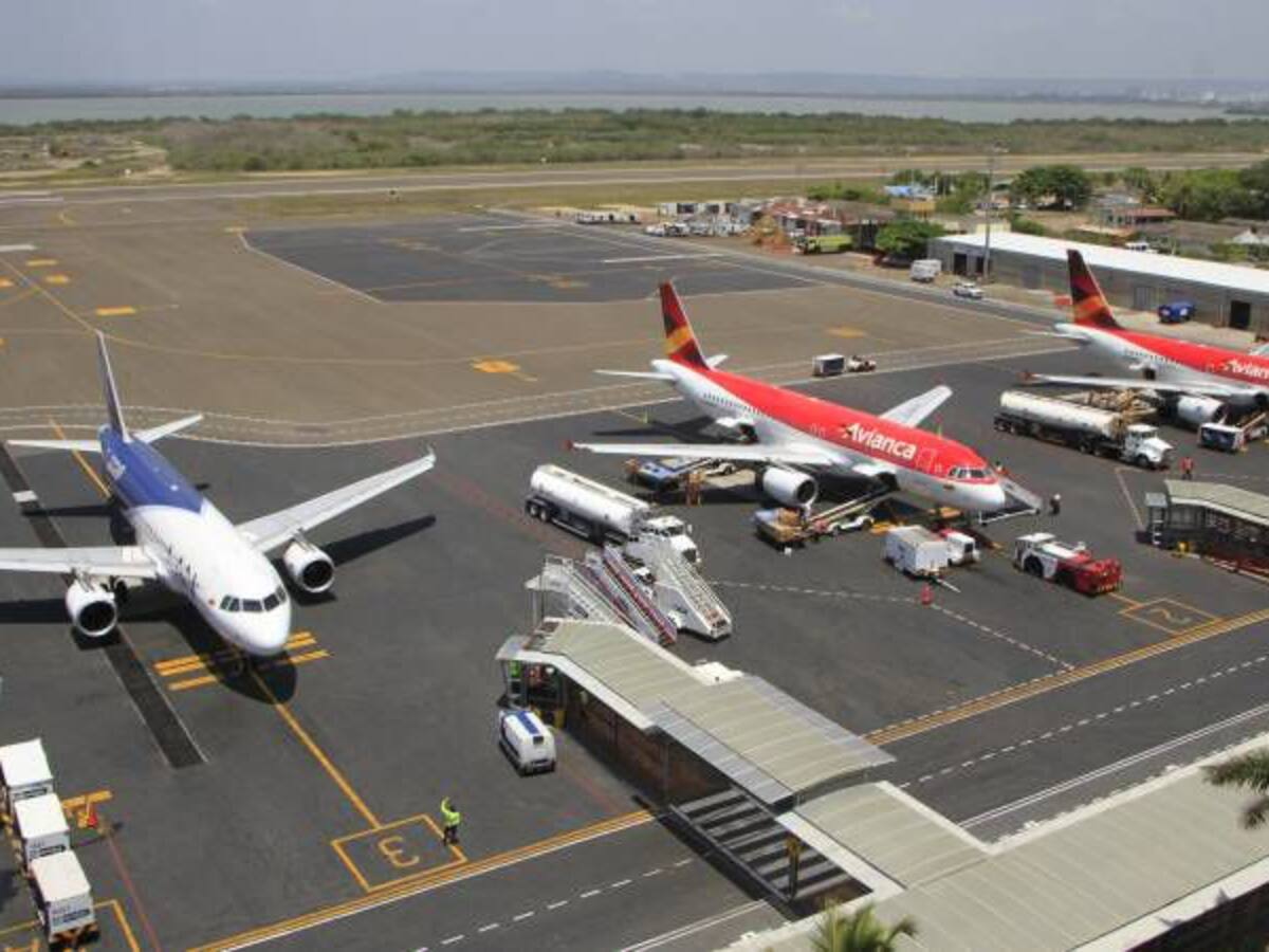 “Es una prioridad ampliar el Aeropuerto de Cartagena": Presidente de la ANI