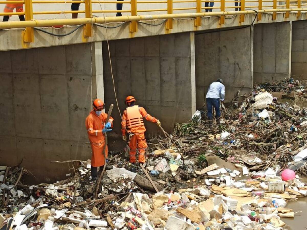 Más de 36 horas completa desaparecido menor arrastrado por arroyo