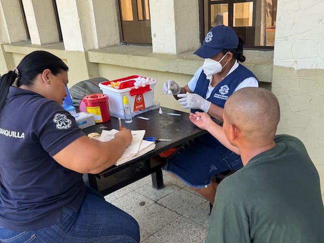Barranquilla refuerza la lucha contra el VIH con más de 66.000 pruebas rápidas. Foto: Alcaldía.