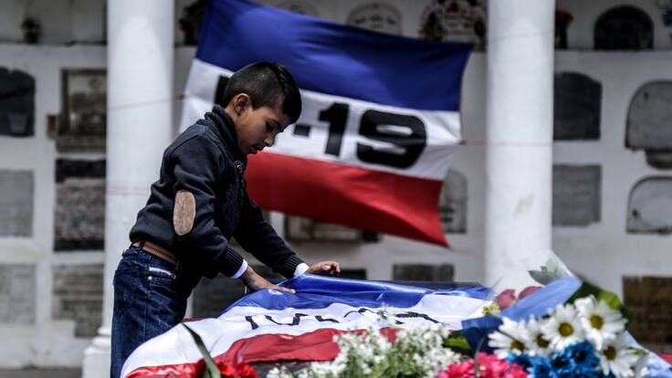 ALEJANDRO CABEZAS NOS HABLA DE SU NUEVO LIBRO ACERCA DE LA MASACRE DE LA LECHE, TOMAD Y BEBED