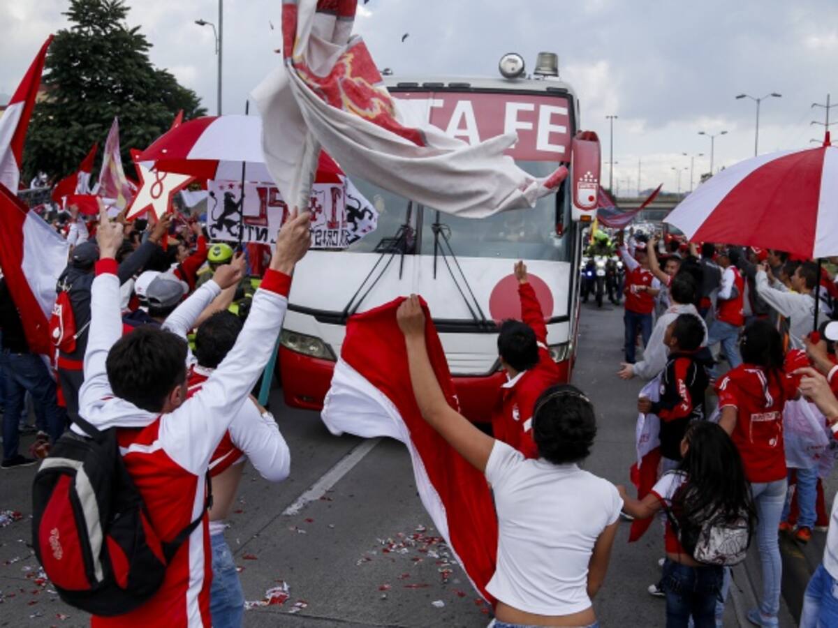 Con trovas y tangos, el grupo Revolcón vive la final de Copa Sudamericana