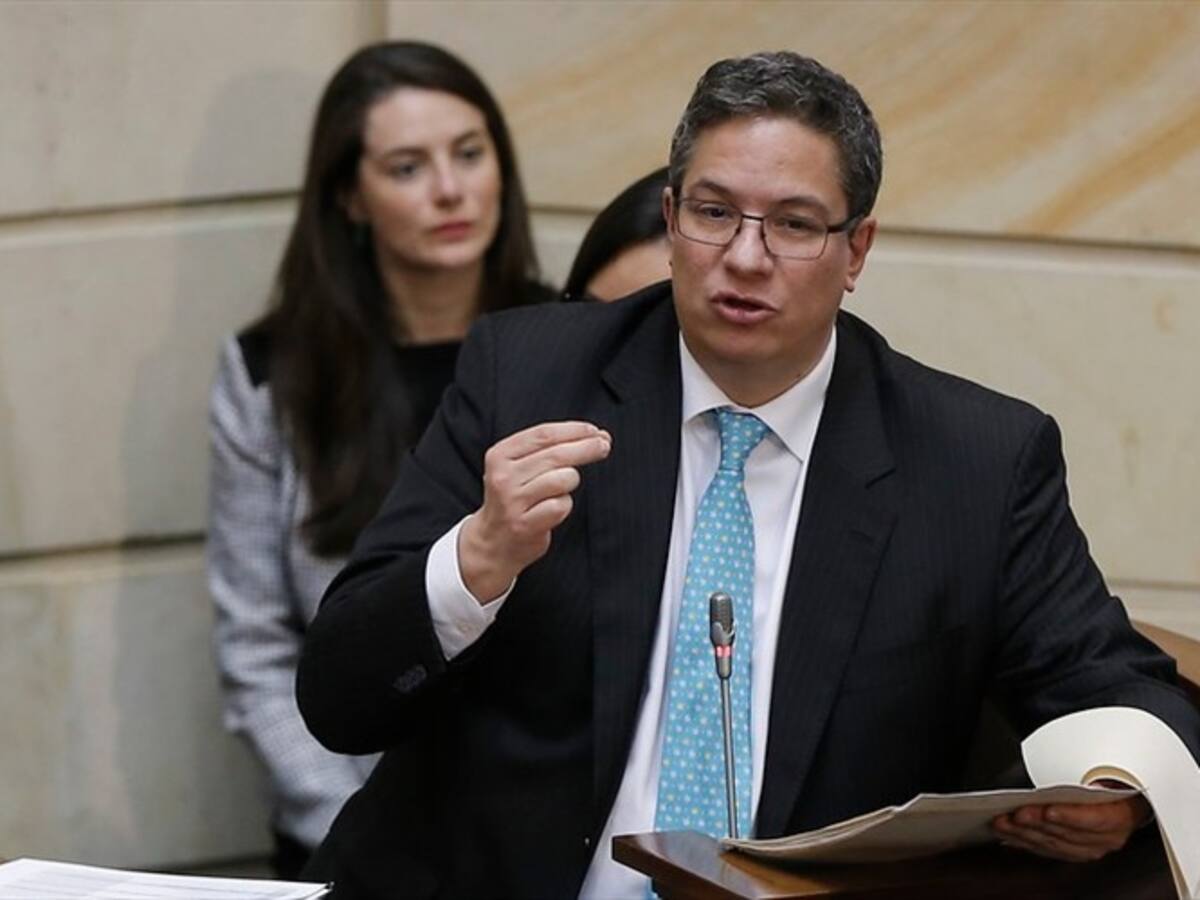 Santiago Rojas amplía interrogatorio en la Fiscalía