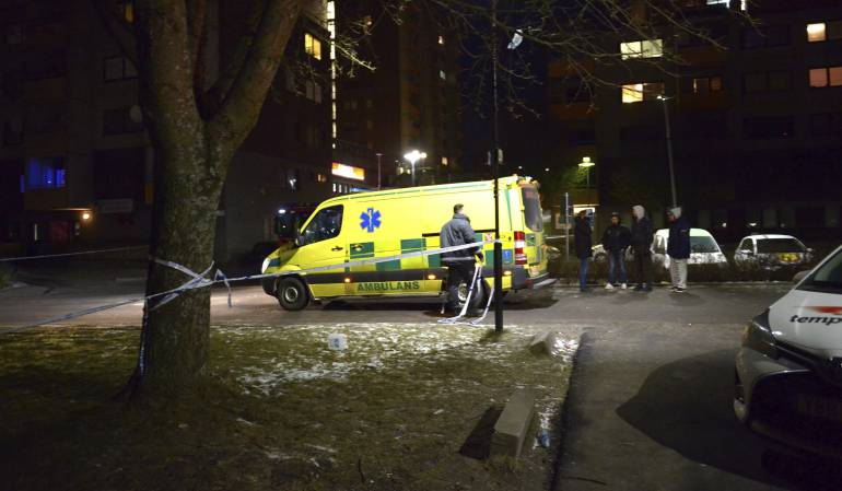 Atacante asesina a al menos seis personas en Michigan.