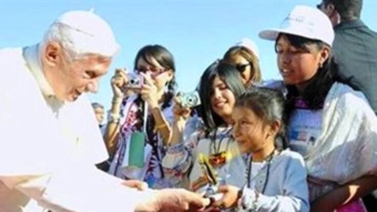 El Papa bendijo a los niños y pidió protegerlos para que su sonrisa nunca se apague