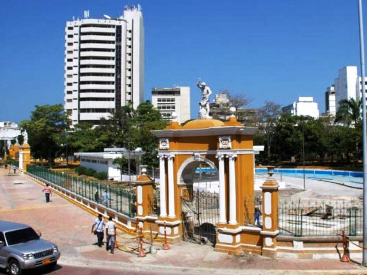 Escuela Taller de Cartagena realiza obras en el parque Centenario