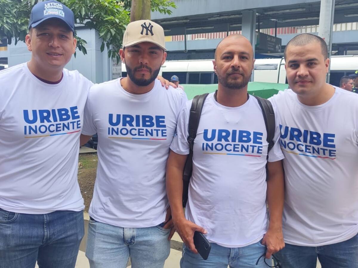 Seguidores del Expresidente Uribe insisten en su inocencia a pocas horas de conocer sentido de fallo