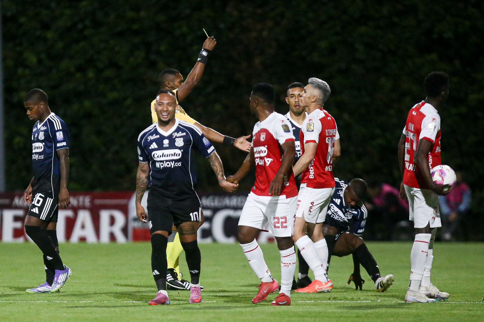 Jarlan Barrera durante el juego entre Santa Fe y Medellín en Bogotá / Colprensa.