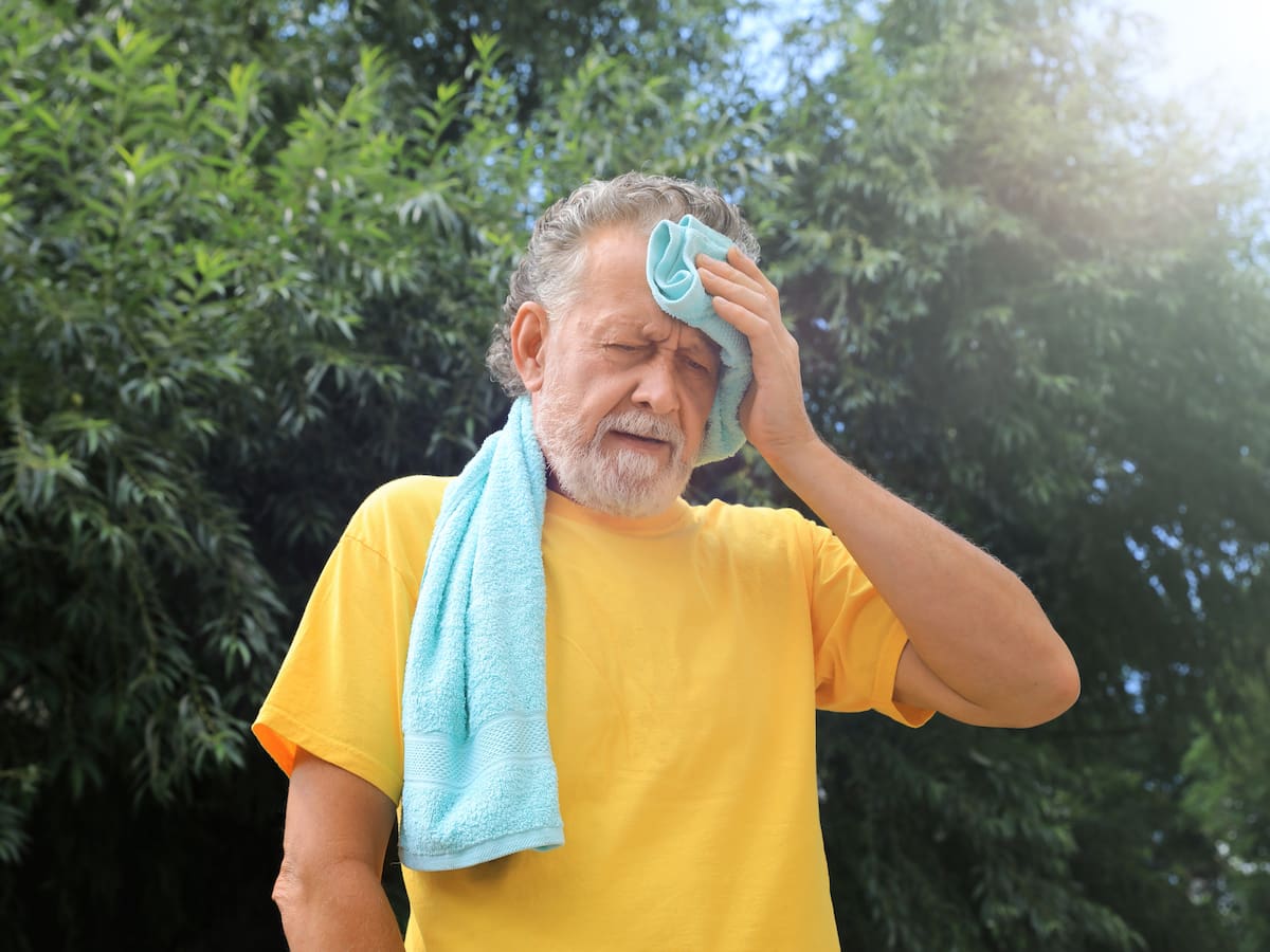 Cómo reconocer y qué hacer ante un golpe de calor; esto dicen los expertos