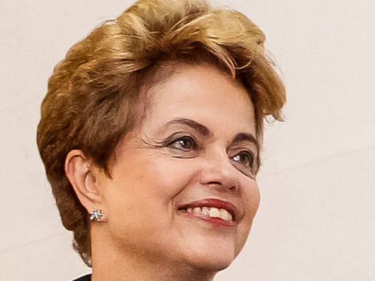 La presidenta Rousseff: “Quieren que renuncie para evitar echarme ilegalmente”