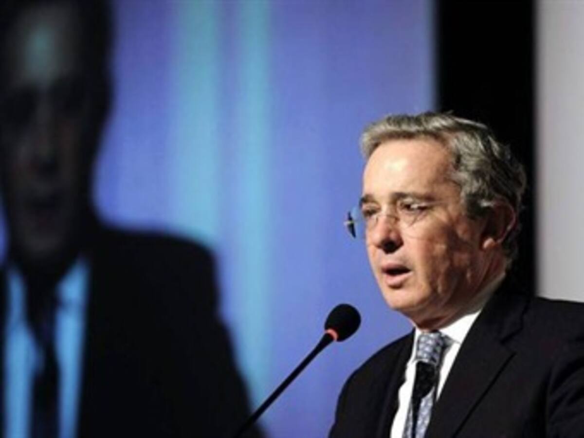 FARC revelan mensaje de Uribe para buscar diálogos de paz