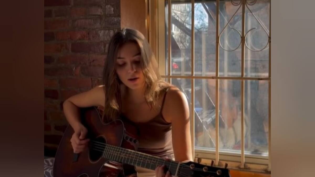 Así es ‘Normal’, lo nuevo de la cantante colombiana Sofía Córdoba