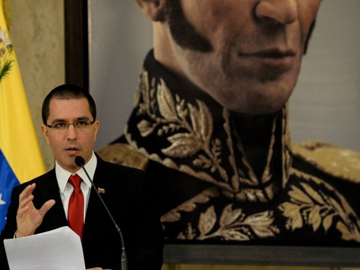 Las fuertes declaraciones del canciller venezolano al proceso de paz
