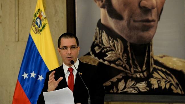 Jorge Arreaza, ministro de Exteriores de Venezuela, aseguró que el proceso de paz entre el Gobierno y las Farc "pende de un hilo por la conflictividad interna". Foto: Getty Images