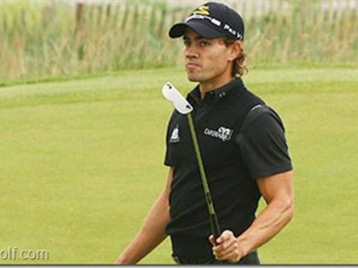 Camilo Villegas ascendió a la casilla 17 del Famers de Golf en California