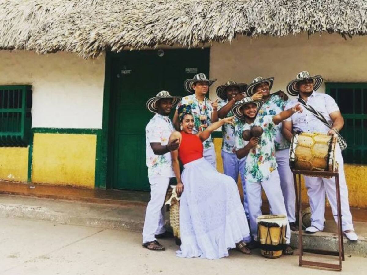 Historias cantadas de Pueblo Santo