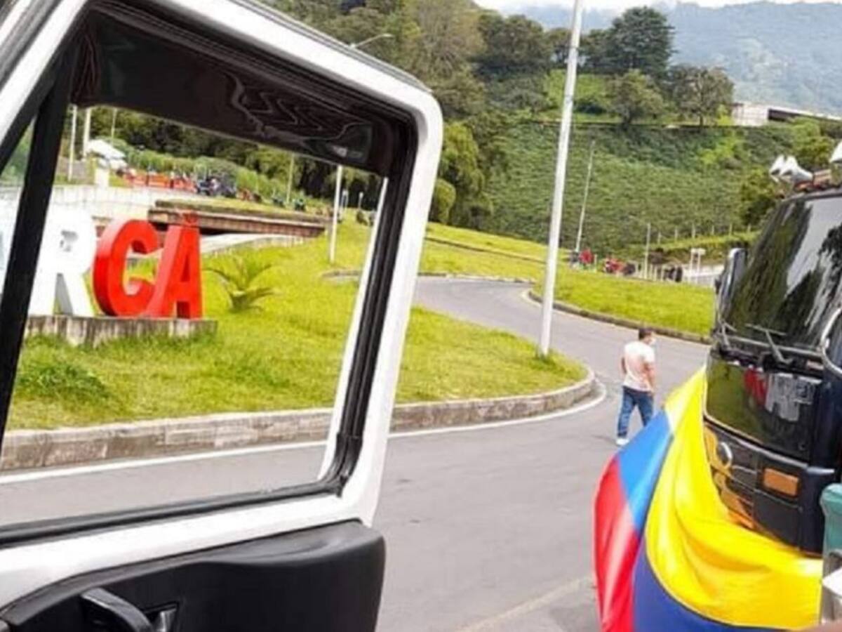 Tras desbloqueo en vía La Línea, camioneros señalan que continuarán en paro