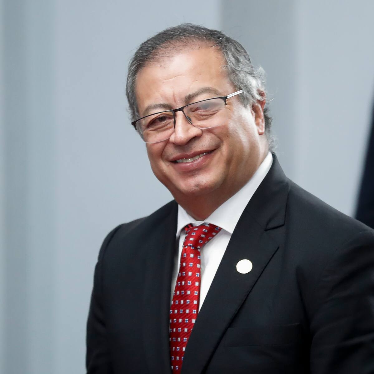 “Soy heterosexual, pero jamás escucharán o leerán de mi una palabra transfóbica”: Petro