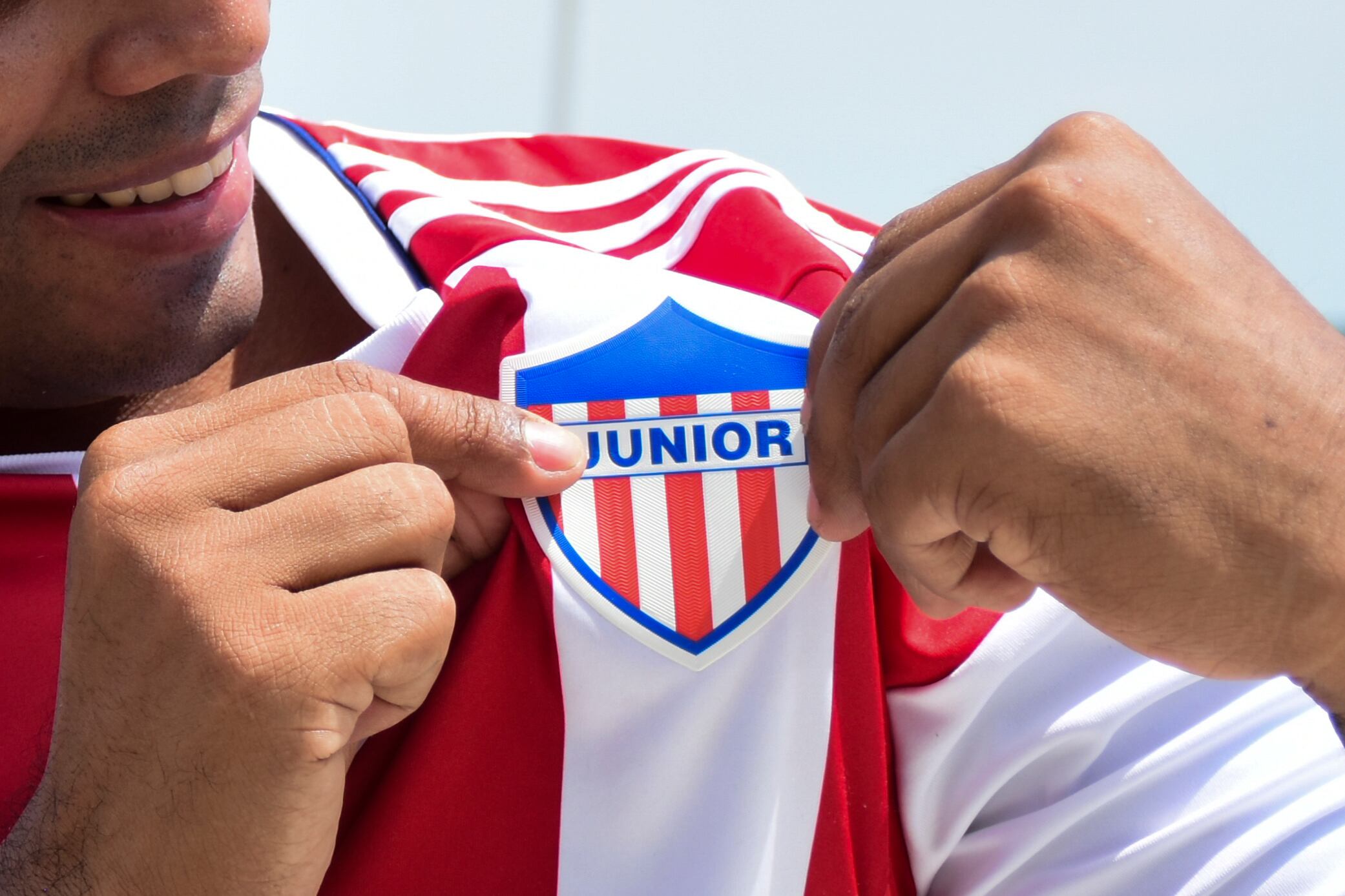 Camiseta Junior de Barranquilla (Colombia). EFE/ Aleydis Coll