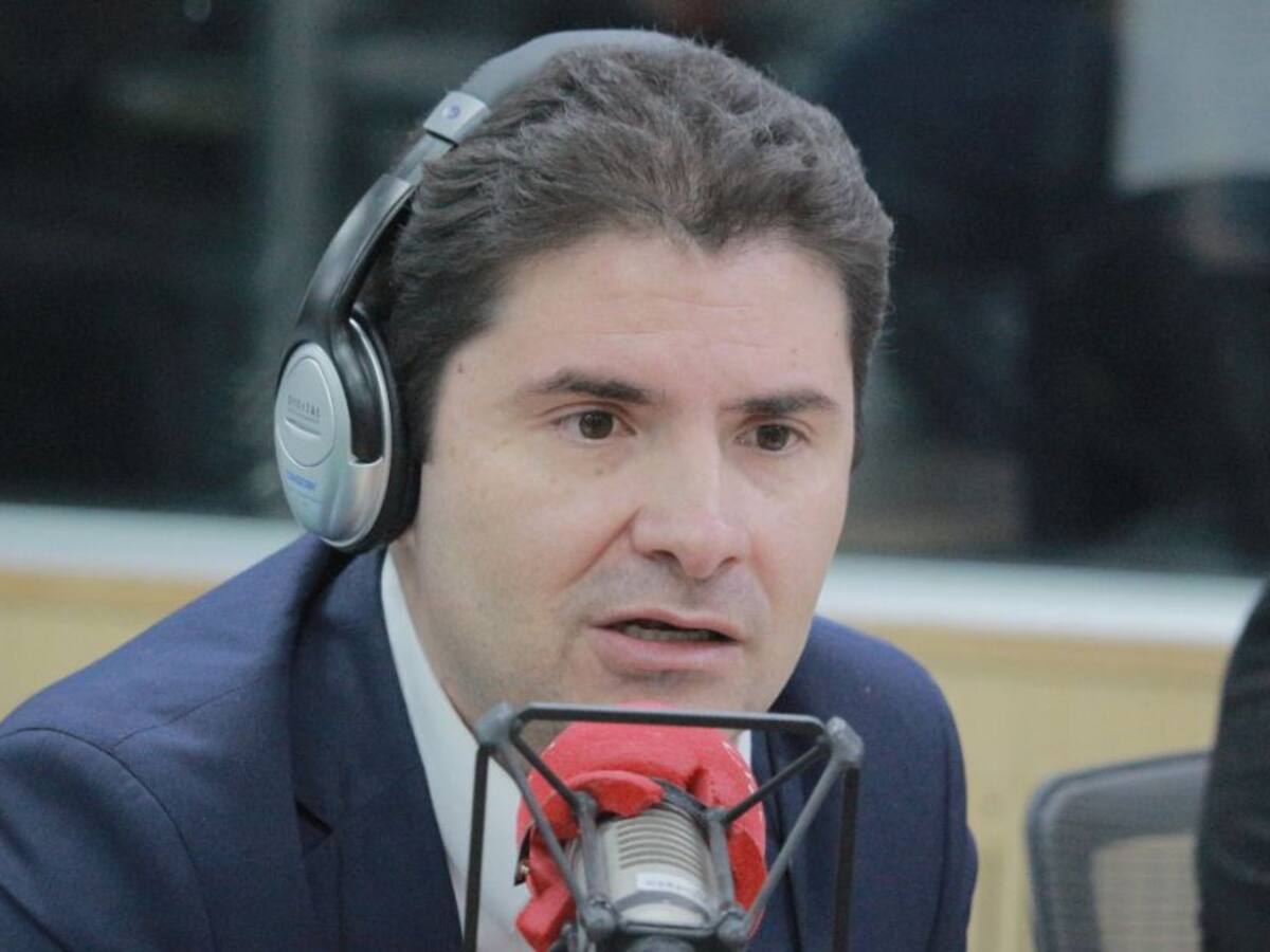 Exministro Luis Felipe Henao: “Hoy tenemos un proceso con el ELN en la UCI”