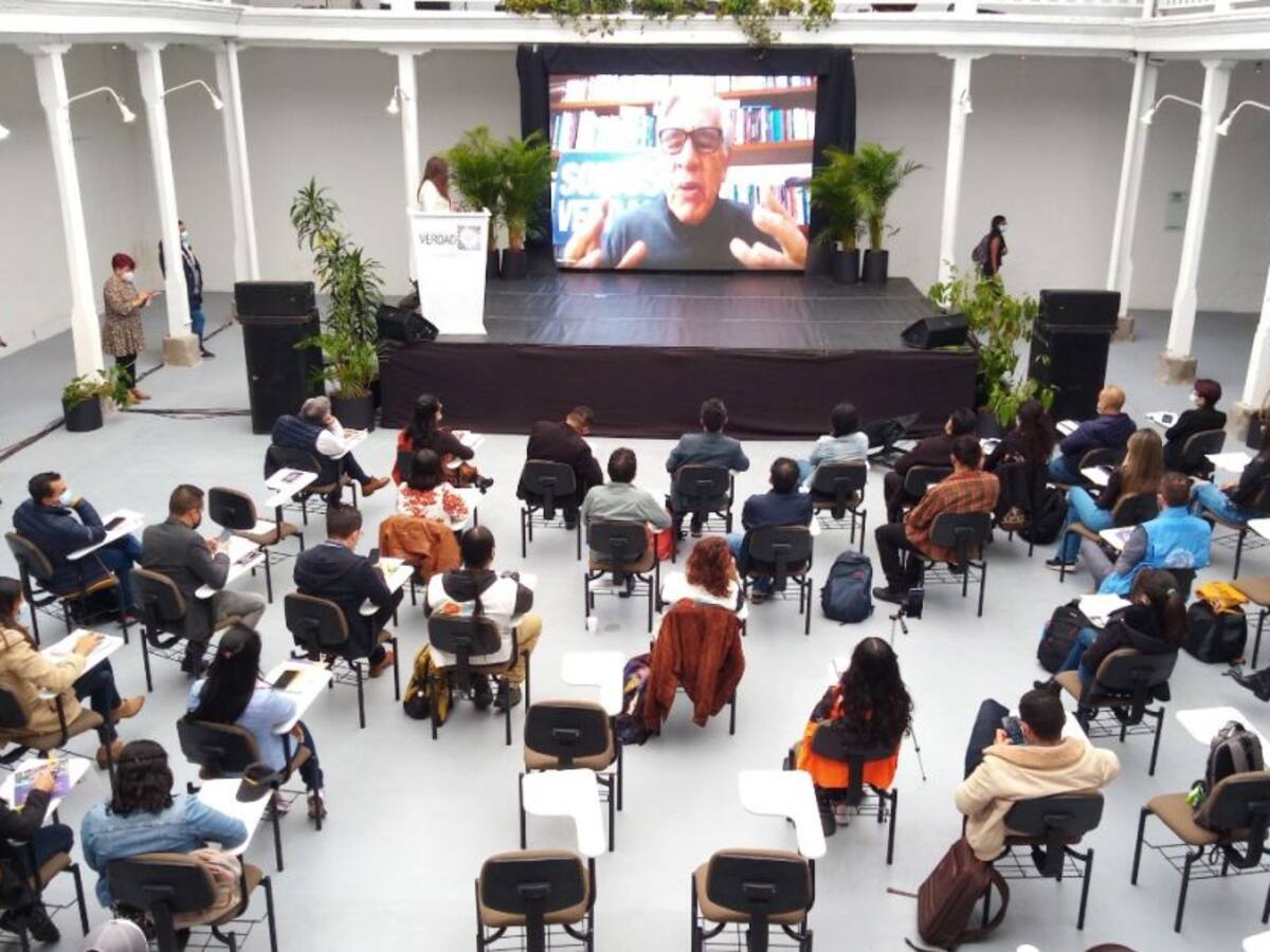 Ex paramilitares pidieron perdón por crimen de universitarios