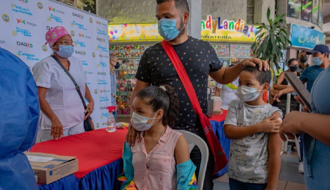 El Dadis informó que la ciudad cuenta con disponibilidad de dosis de Sinovac, el biológico destinado a esta población