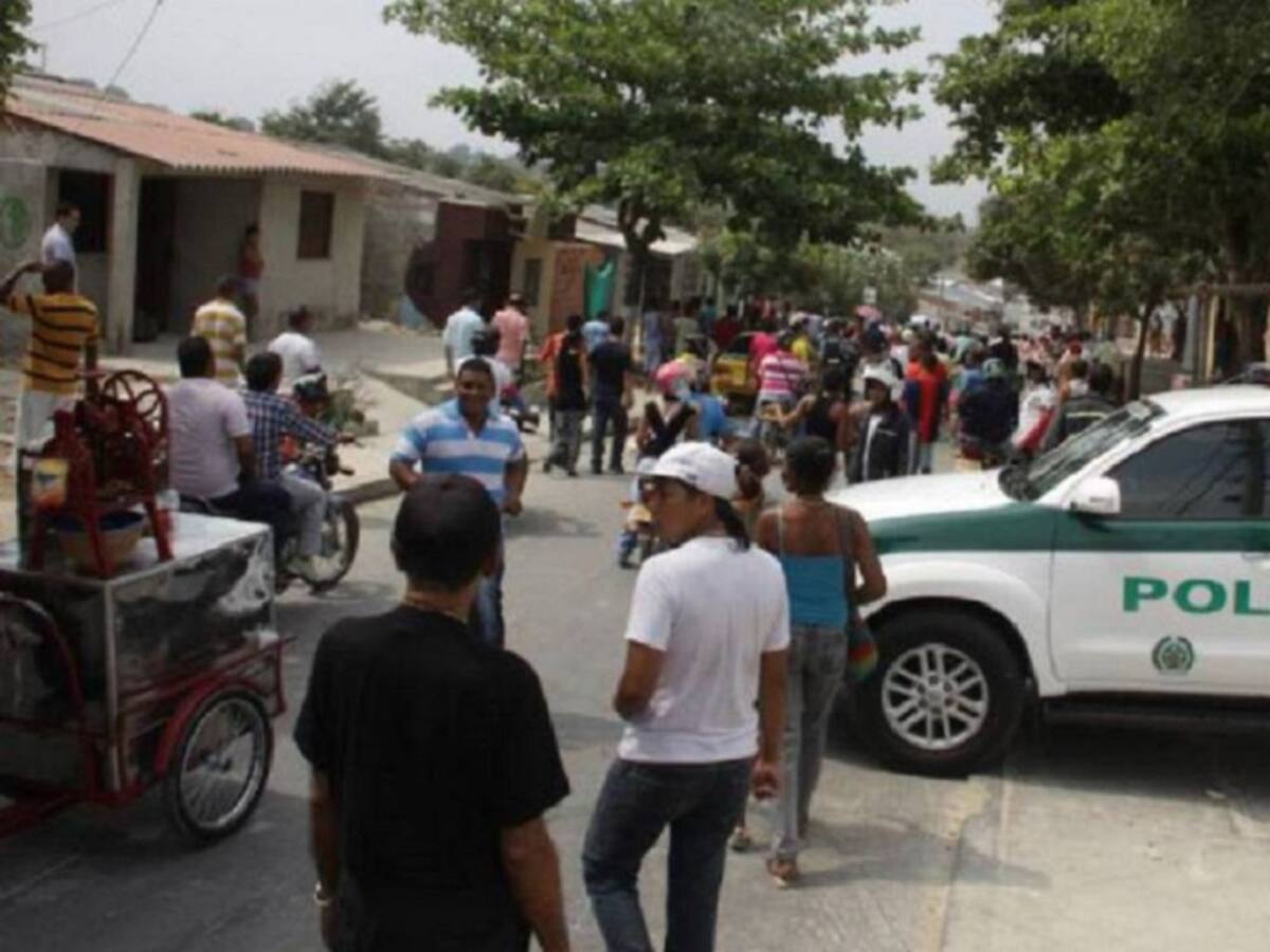 Policía tras la pista de responsables de herir a bebé durante atraco