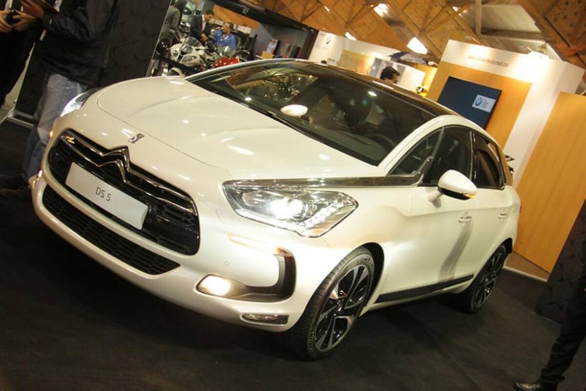 Los amantes de los automóviles se dan cita en Corferias donde se exhiben más de 1000 vehículos con  modelos recientes de las más reconocidas marcas de automóviles a nivel mundial.