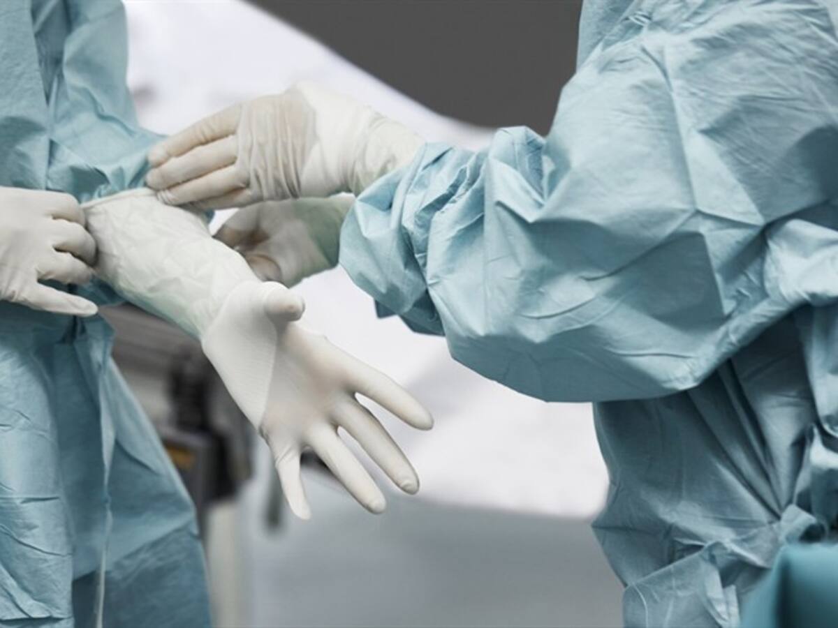 Denuncian actos de discriminación contra el personal de salud en Colombia