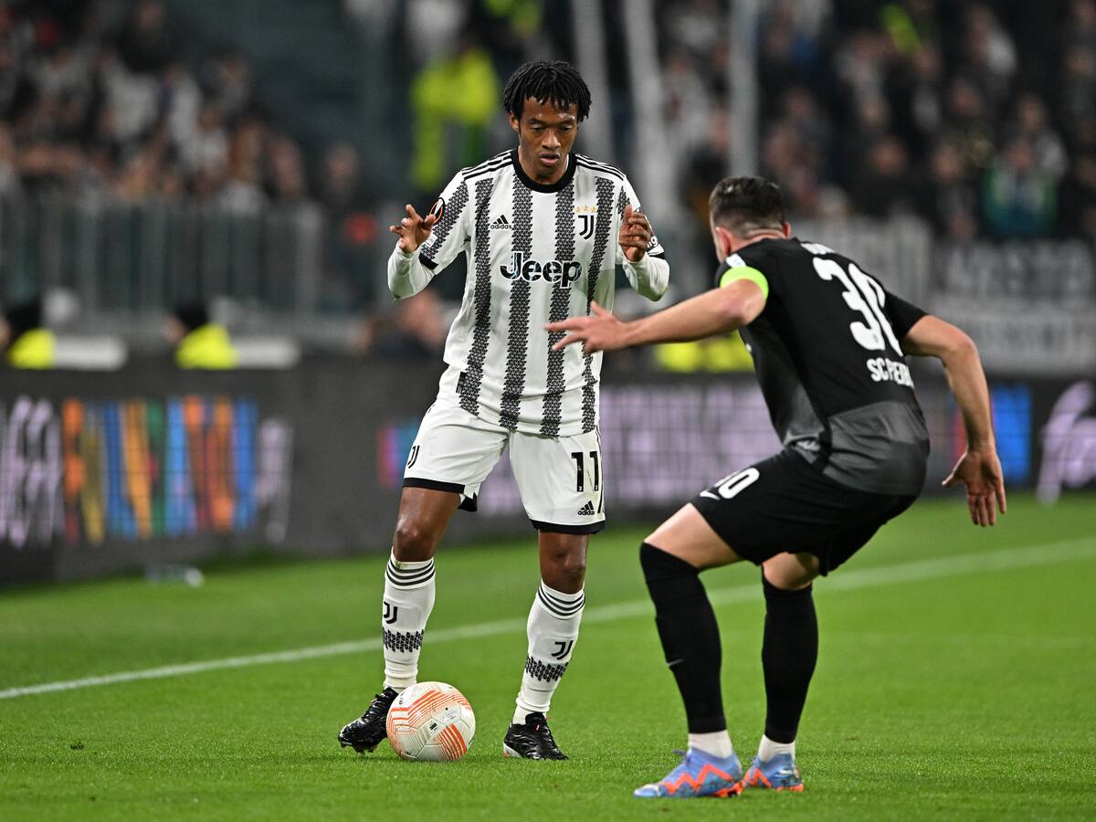 Juan Cuadrado fue titular en sufrida victoria de Juventus por Europa League