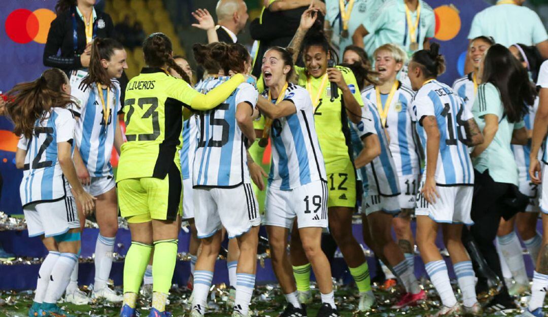 Selección Argentina festeja la clasificación al Mundial 2023
