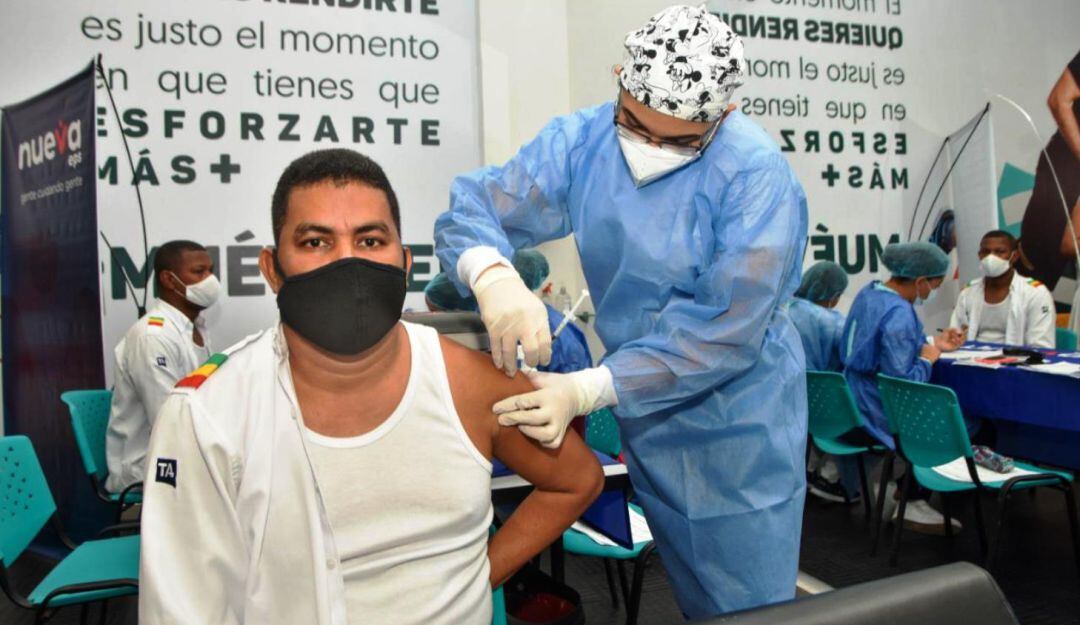 Se han venido implementando jornadas masivas de vacunación en los patios, para alcanzar la mayor cantidad de operadores