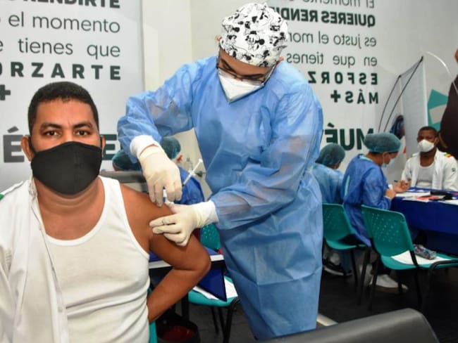 Se han venido implementando jornadas masivas de vacunación en los patios, para alcanzar la mayor cantidad de operadores