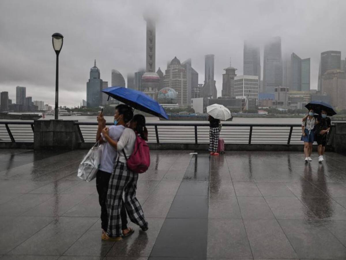 ¿Cómo funciona la lluvia artificial con la que China combate la sequía?