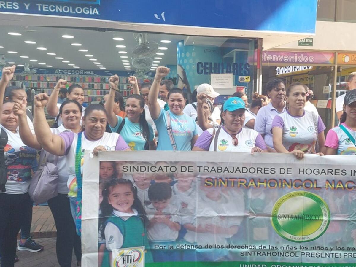 Trabajadores de hogares infantiles protestaron en Cartagena por falta de pagos