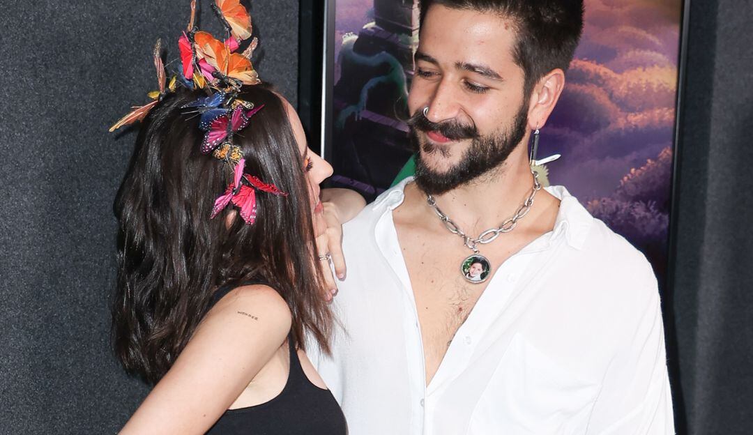 ¿Nació el bebé de Camilo y Evaluna? Rumores indicarían que sí