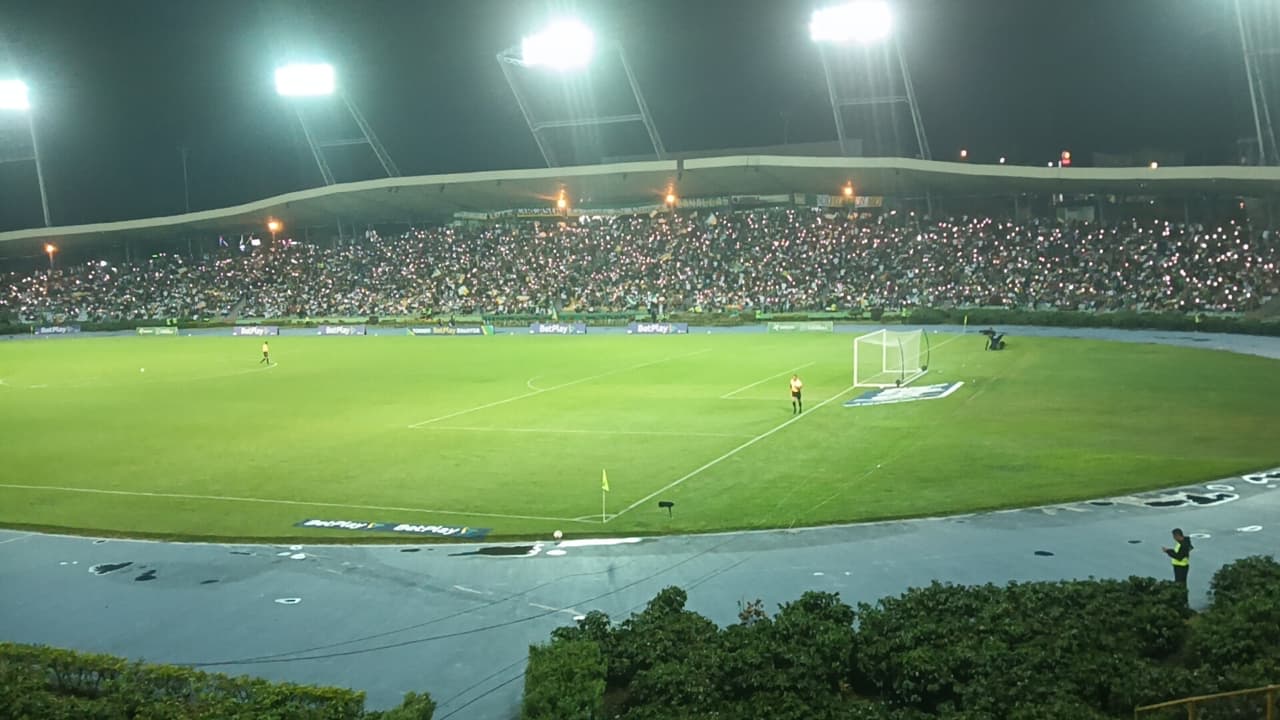 20.000 Personas asistieron al estadio Centenario, pero el Deportes Quindío defraudó a ese respaldo y perdió 0 a 1 con Inter de Palmira. Foto: Adrián Trejos