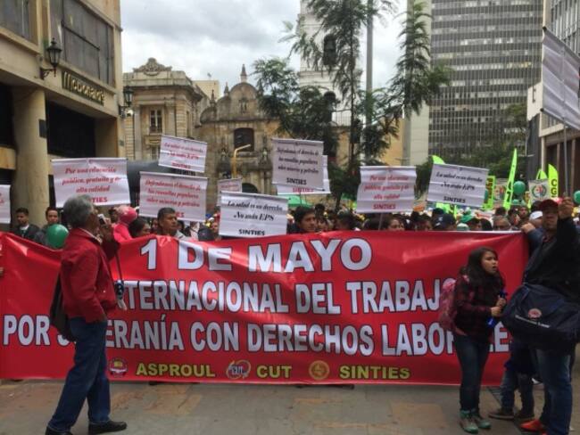 [Fotos]: Avanzan pacíficamente las marchas por el Día del Trabajo en Bogotá