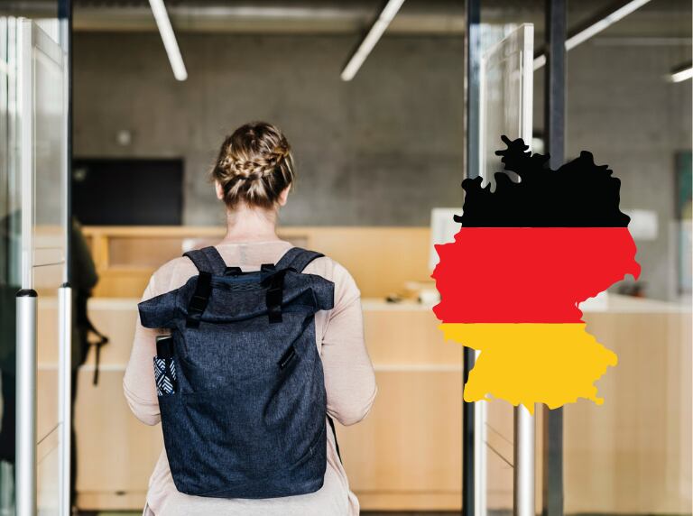 Estudiantes entrando a escuela de Alemania (Getty Images)