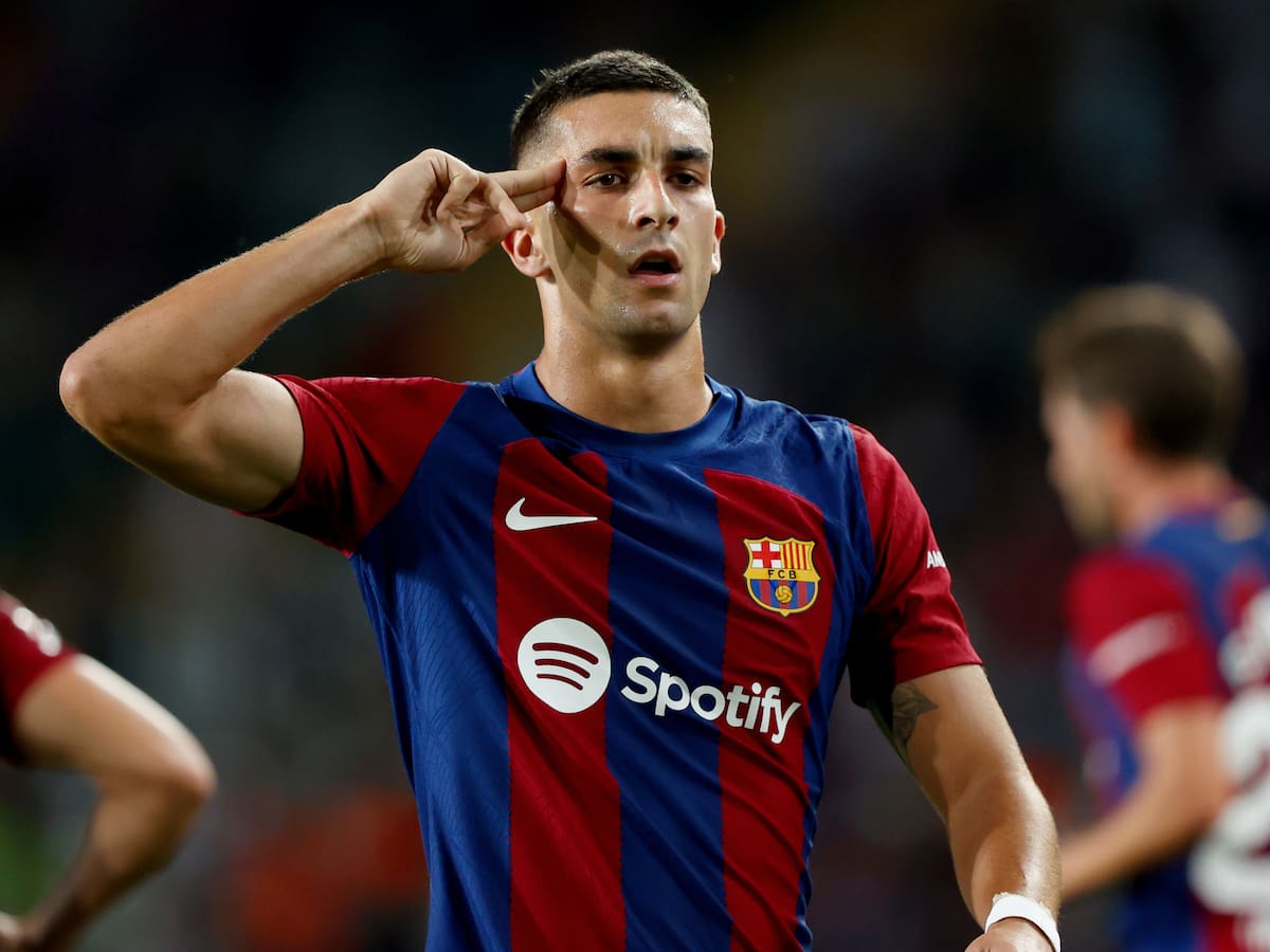 Barcelona logra el triunfo en los últimos minutos ante el Cádiz