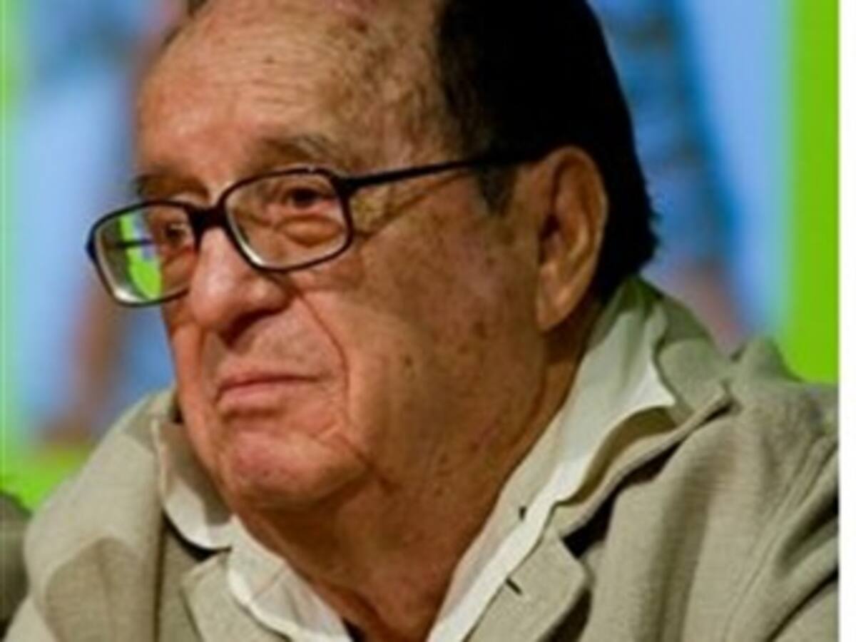 'Chespirito' está bien de salud y en su casa en México