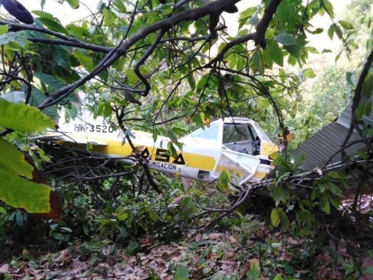 Avioneta se estrella en estribaciones de la Sierra Nevada
