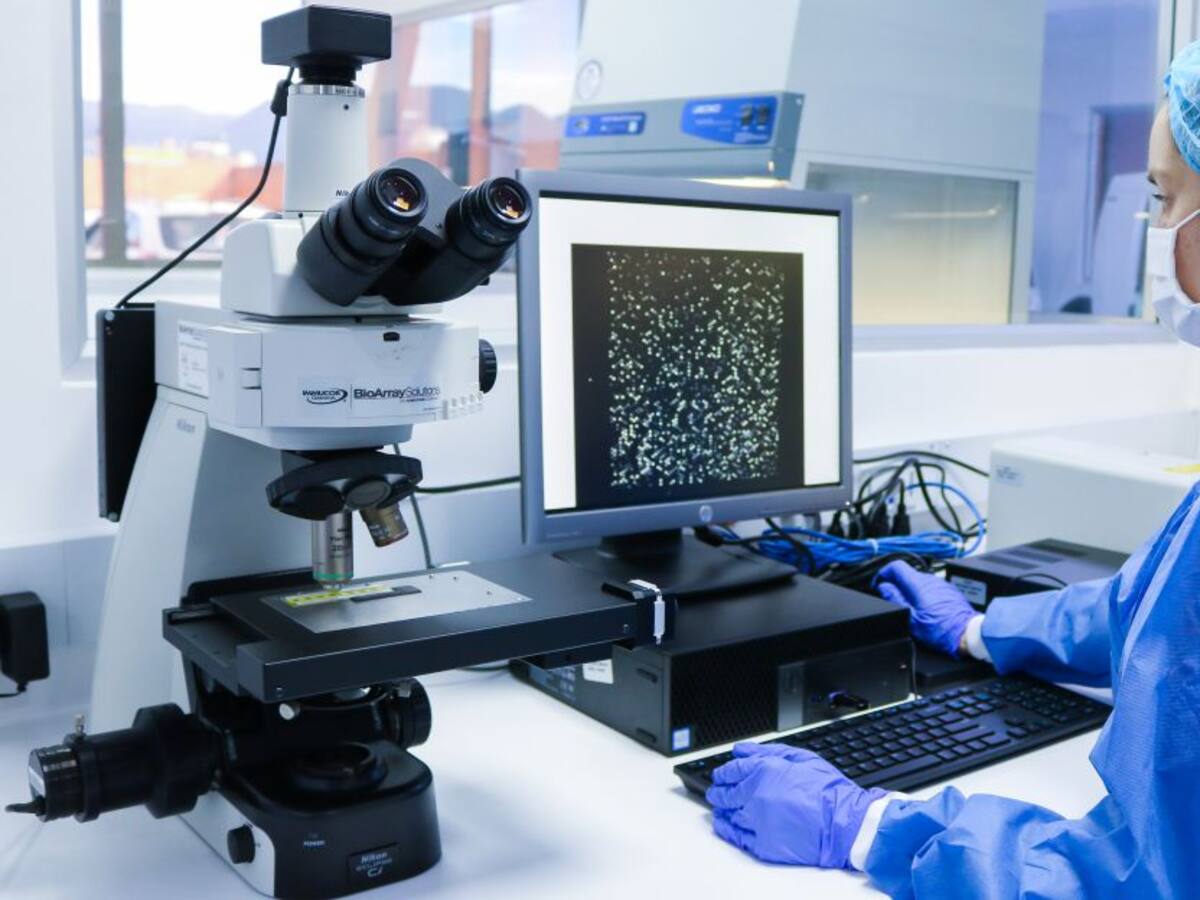 MinSalud advierte que vacunas deberían ser actualizadas por cepa británica