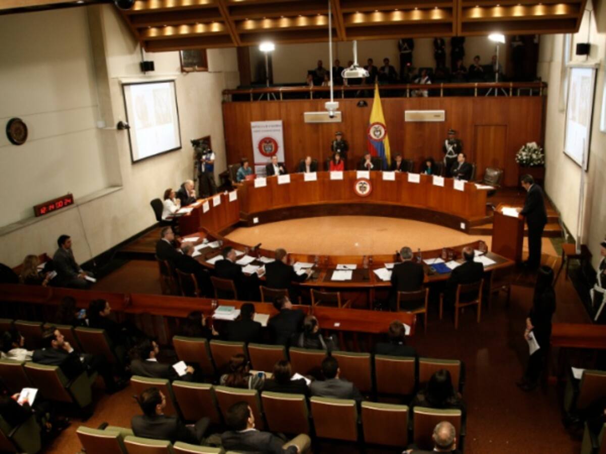 Corte Constitucional no descarta incluir símbolos de otras religiones