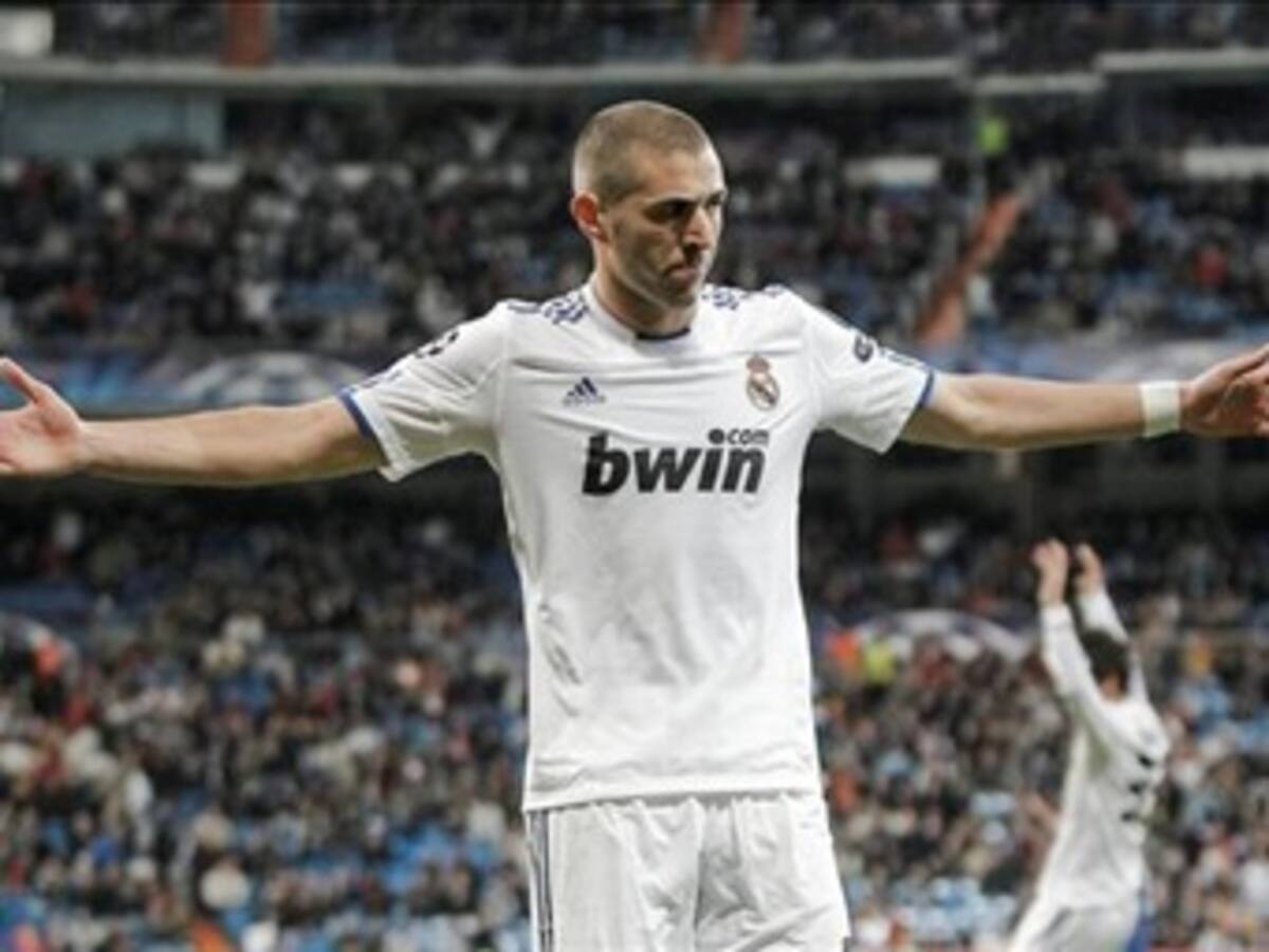 Real Madrid goleó 4-0 al Auxerre en la Liga de Campeones